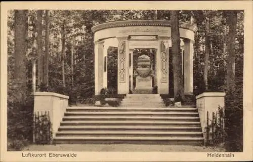 Ak Eberswalde in der Mark, Ehrenmal, Heldenhain
