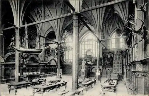 Passepartout Ak Gdańsk Danzig, Börse, Innenansicht, Modellschiff, Hirschgeweih