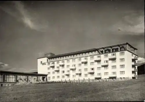 Ak Rauschenbach Neuhausen im Erzgebirge, FDGB-Erholungsheim „Paul Gruner“, moderne Architektur...