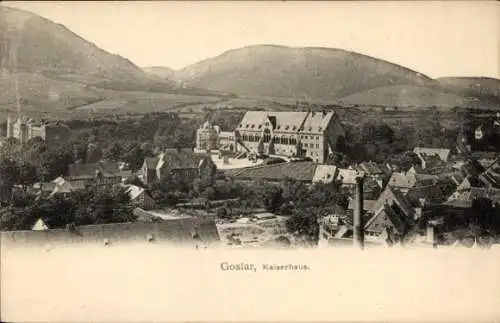 Ak Goslar am Harz, Panoramablick auf die Stadt  Kaiserhaus, Berge im Hintergrund