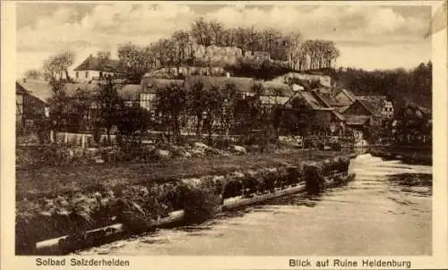 Ak Salzderhelden Einbeck in Niedersachsen, Historisches Gebäude, Ruine Heldenburg, Flusslandsc...