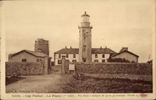 Ak Cap Fréhel Côtes-d’Armor, Leuchtturm, historische Architektur, Leerzeichen im Vordergrund