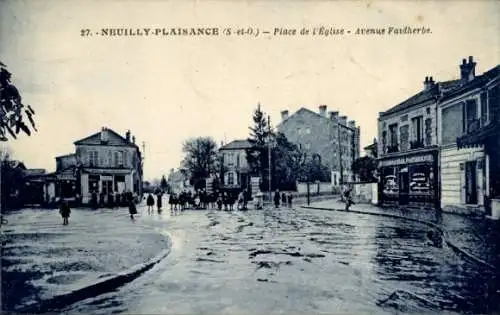 CPA Neuilly Plaisance Seine Saint Denis, Place de la Église, Avenue Faidherbe, Inondations