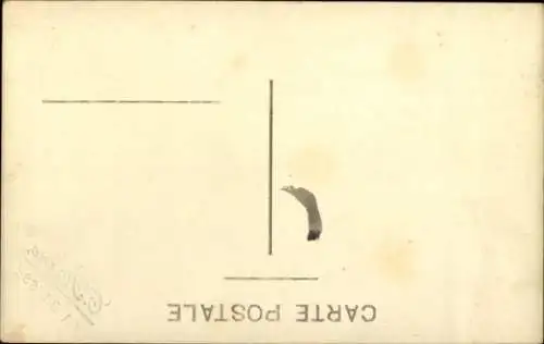 Stereo Ak Menschengruppe, Betendes Mädchen