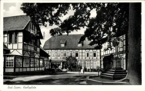 Ak Bad Essen, Karlsplatz, Kriegerdenkmal, Fachwerkhäuser