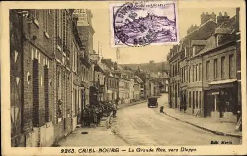 Ak Criel sur Mer Seine Maritime, Bourg, Grande Rue, vers Dieppe