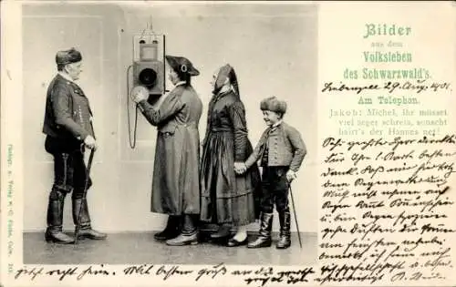 Ak Bilder aus dem Volksleben des Schwarzwalds, Familie in Trachten am Telefon