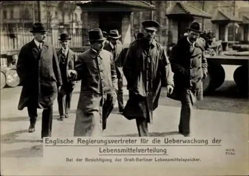 Ak Berlin, Englische Regierungsvertreter für die Überwachung der Lebensmittelverteilung