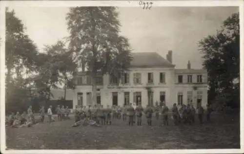 Foto Ak Deutsche Soldaten, I. Bayr. Res. Armeekorps Division 1. Res. Infanterie Regt. No. 3