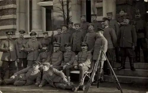 Foto Ak Deutsche Soldaten in Uniformen, Husaren, Kaiserzeit