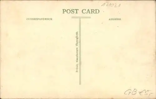 Ak Brighton East Sussex England, Boating Pool, Menschen, Boote, Strandpromenade, Architektur