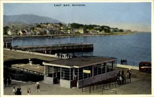 Ak Dunoon Schottland,  East Bay, Küstenansicht, Promenade, Gebäude, Bus