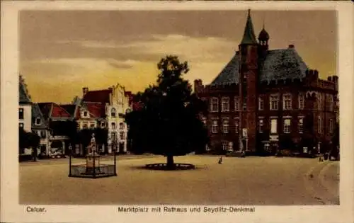 Ak Kalkar Kreis Kleve, Marktplatz mit Rathaus und Seydlitz Denkmal