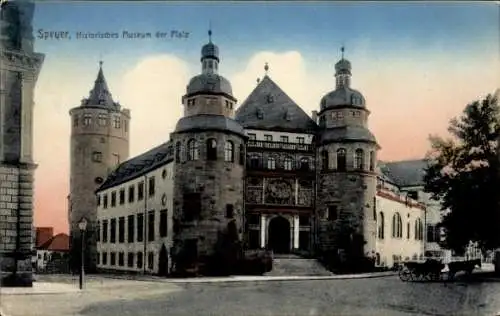 Ak Speyer am Rhein, Historisches Museum der Pfalz, Gebäude mit Türme, Straßenansicht