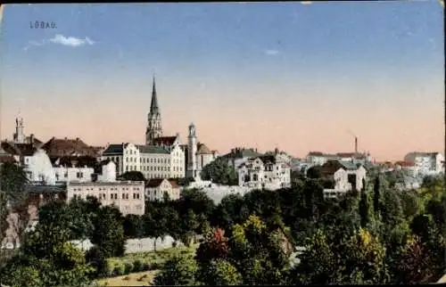 Ak Löbau in Sachsen, Stadtansicht  historische Gebäude und Landschaft