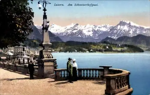 Ak Lucerne Luzern Stadt Schweiz,  Blick auf den See, Berge im Hintergrund, Personen auf der Pr...