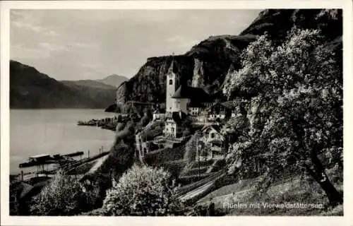 Ak Flüelen Kanton Uri Schweiz, Landschaft mit  Vierwaldstättersee, Kirche, Berge