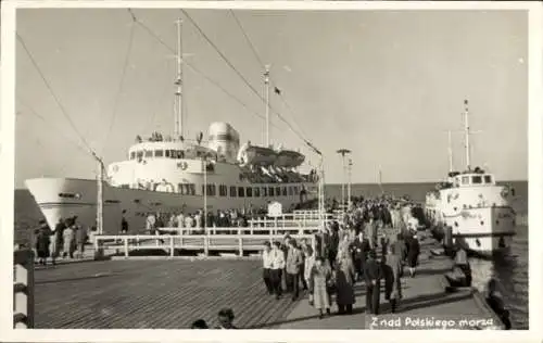 Foto Ak Polen, Dampfer, Hafen