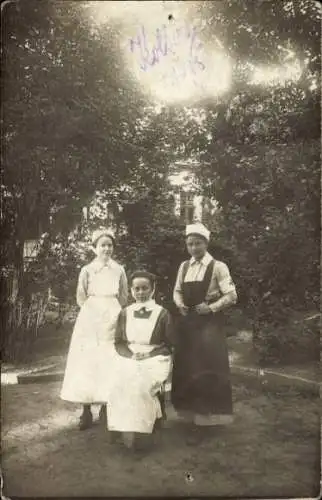 Foto Ak Drei Krankenschwester, Portrait