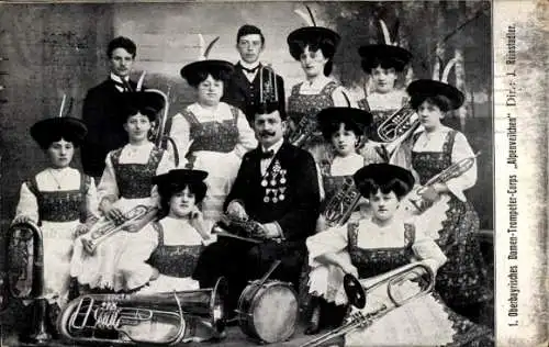 Ak 1. Oberbayrisches Damen-Trompeter-Corps Alpenveilchen, Dir. J. Reinstadler