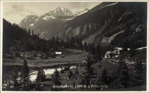 Foto Ak Finkenberg in Tirol, Alpengasthof Breitlahner mit Umgebung
