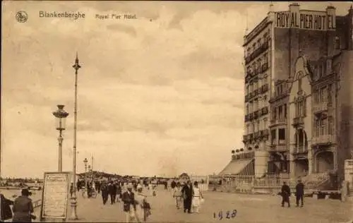 Ak Blankenberghe Blankenberge Westflandern, Royal Pier Hotel, Strandpromenade, Menschen, histo...