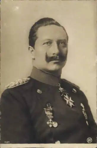 Ak Kaiser Wilhelm II., Portrait in Uniform, Orden