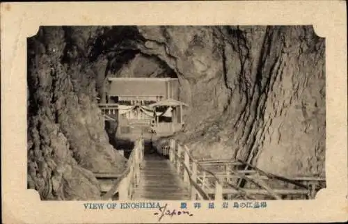 Ak Kamakura Präfektur Kanagawa Japan, Dunkle Höhle, Shinto-Schrein