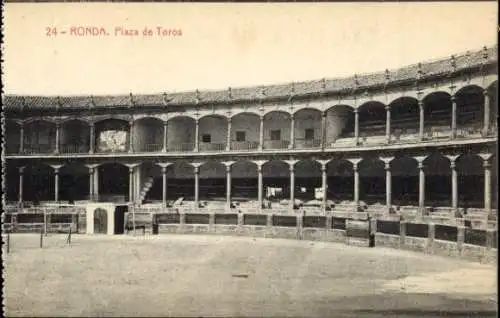 Ak Ronda Andalusien Spanien, Plaza de Toros, historische Architektur, schwarz-weiß Fotografie