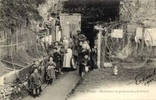 Ak Dieppe Seine-Maritime, Fischerhaus in der Klippe
