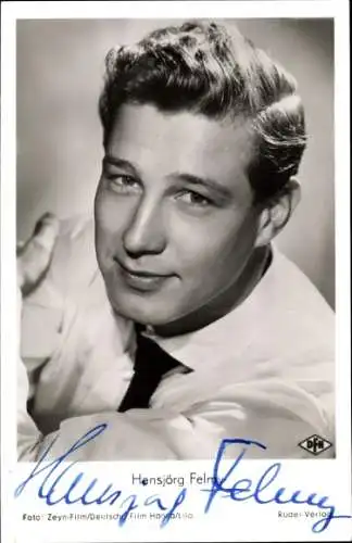 Ak Schauspieler Hansjörg Felmy, Portrait, Autogramm, Haie und kleine Fische