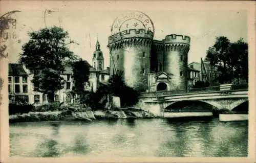 Ak Verdun Meuse, Blick zum Tor, Brücke