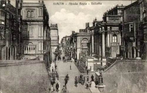 Ak Valletta Malta, Malta, Strada Reale, historische Architektur, belebte Straße