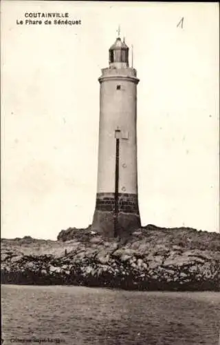 Ak Agon Coutainville Manche, Leuchtturm Sénéquet, Küstenlandschaft, Schwarz-Weiß-Foto