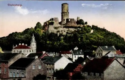 Ak Bad Godesberg Bonn am Rhein, Ruine auf dem Hügel, mehrere Häuser im Vordergrund, Wolken