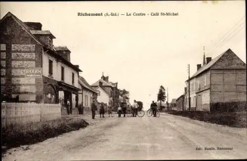 Ak Richemont Seine Maritime, Straße im Zentrum, Café St-Michel