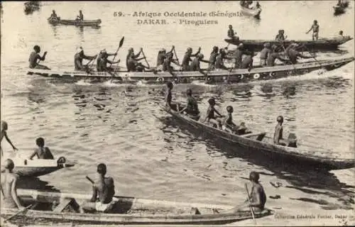 Ak Dakar Senegal, Piroguen am Wasser, Afrika Occidental, Senegal