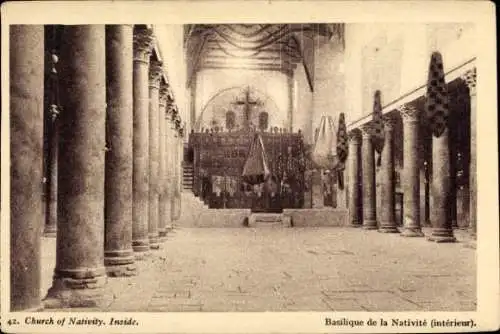 Ak Bethlehem Palästina, Basilique de la Nativité, Innenansicht, Säulen, Kuppel, Altar