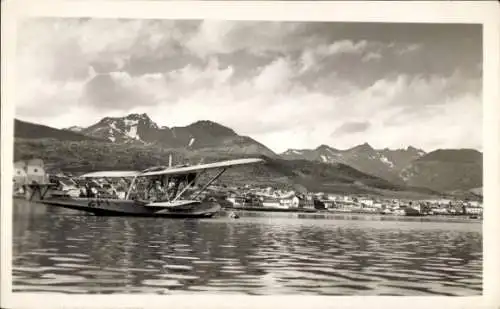 Foto Wasserflugzeug auf dem Meer, Ort