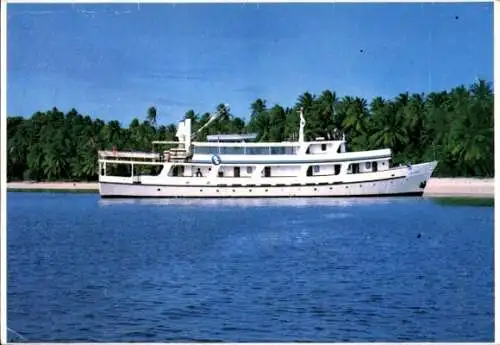 Ak The Blue Lagoon Cruise am Ufer