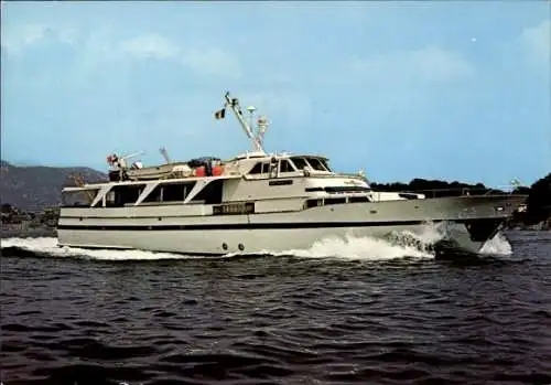 Ak M. Y. Antonius II in Fahrt