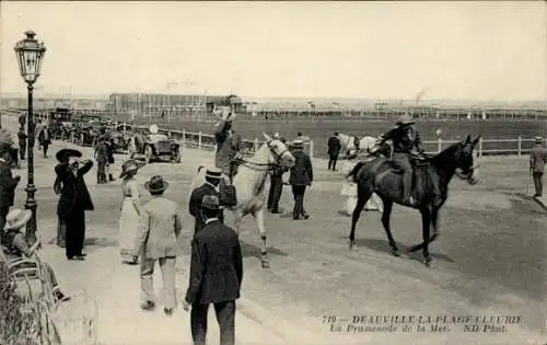 CPA Deauville La Plage Fleurie Calvados, Promenade de la Mer