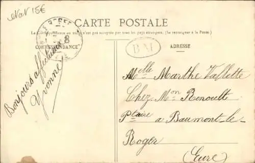 CPA Crèvecœur en Auge Calvados, Place