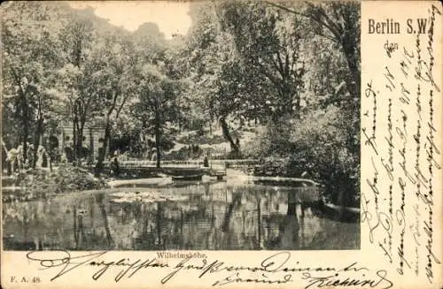 Ak Berlin Tiergarten, Wilhelmshöhe, Parklandschaft mit Wasser, Bäume, Brücke