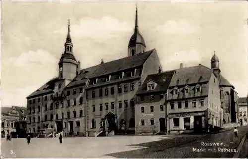 Ak Rosswein Roßwein in Sachsen, Marktplatz, Rathaus, historische Gebäude, Schwarz-Weiß-Karte
