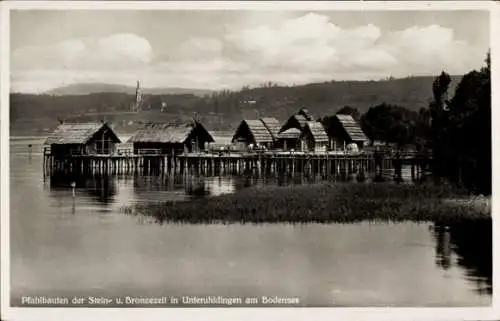 Ak Unteruhldingen Uhldingen Mühlhofen am Bodensee, Pfahlbauten, Stein- und Bronzezeit, Bodensee