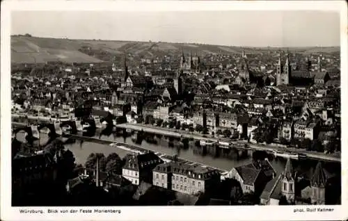 Ak Würzburg am Main Unterfranken, Blick auf Würzburg von der Feste Marienberg, schwarz-weiß, f...