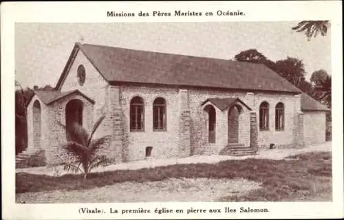 Ak Péres Maristes auf Ozeanien, Visale, La premiere eglise en pierre aux Salomon