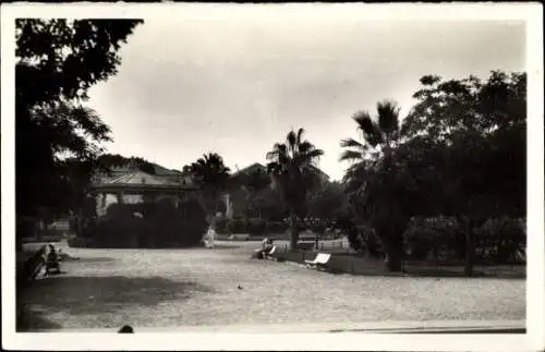 Ak Dakar Senegal, Place Protet