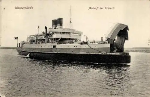 Ak Ostseebad Warnemünde Rostock, Ankunft des Crajects, Dampfschiff auf Wasser